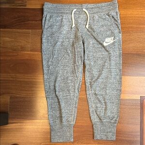 Nike lightweight joggers